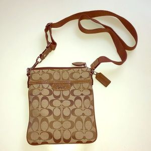 Coach Crossbody Signature Bag
